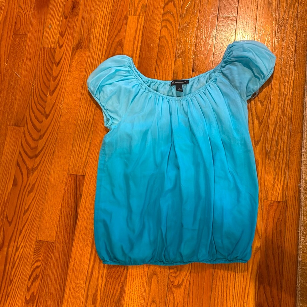 Ladies size 8 blouse